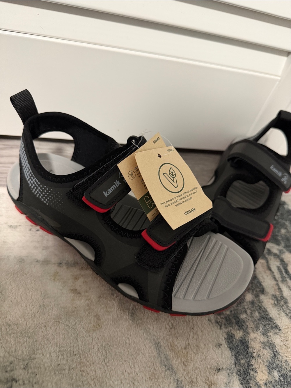 Kamik Kids' Black & Gray Adjustable Sandals size 2Y
